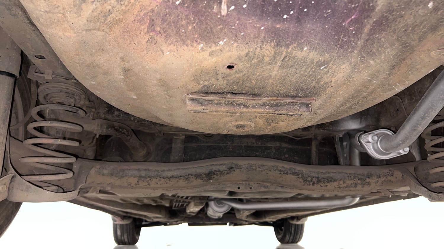 Used 2015 Honda Amaze 1.2 S i-VTEC Petrol Manual extra REAR UNDERBODY VIEW (TAKEN FROM REAR)