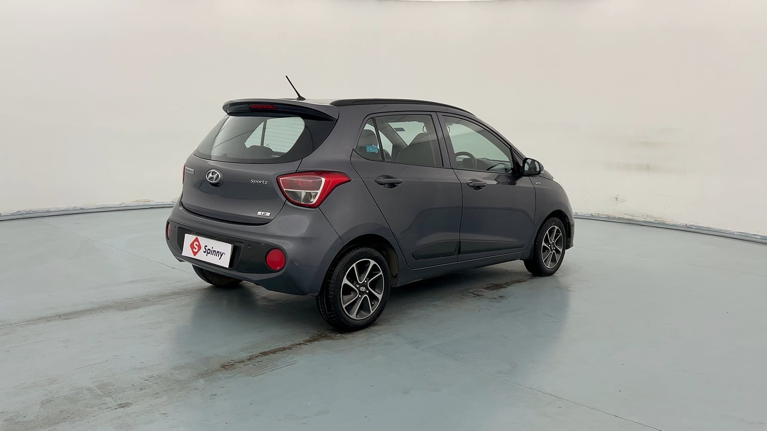 Used 2019 Hyundai Grand i10 Sportz AT 1.2 Kappa VTVT Petrol Automatic exterior RIGHT REAR CORNER VIEW