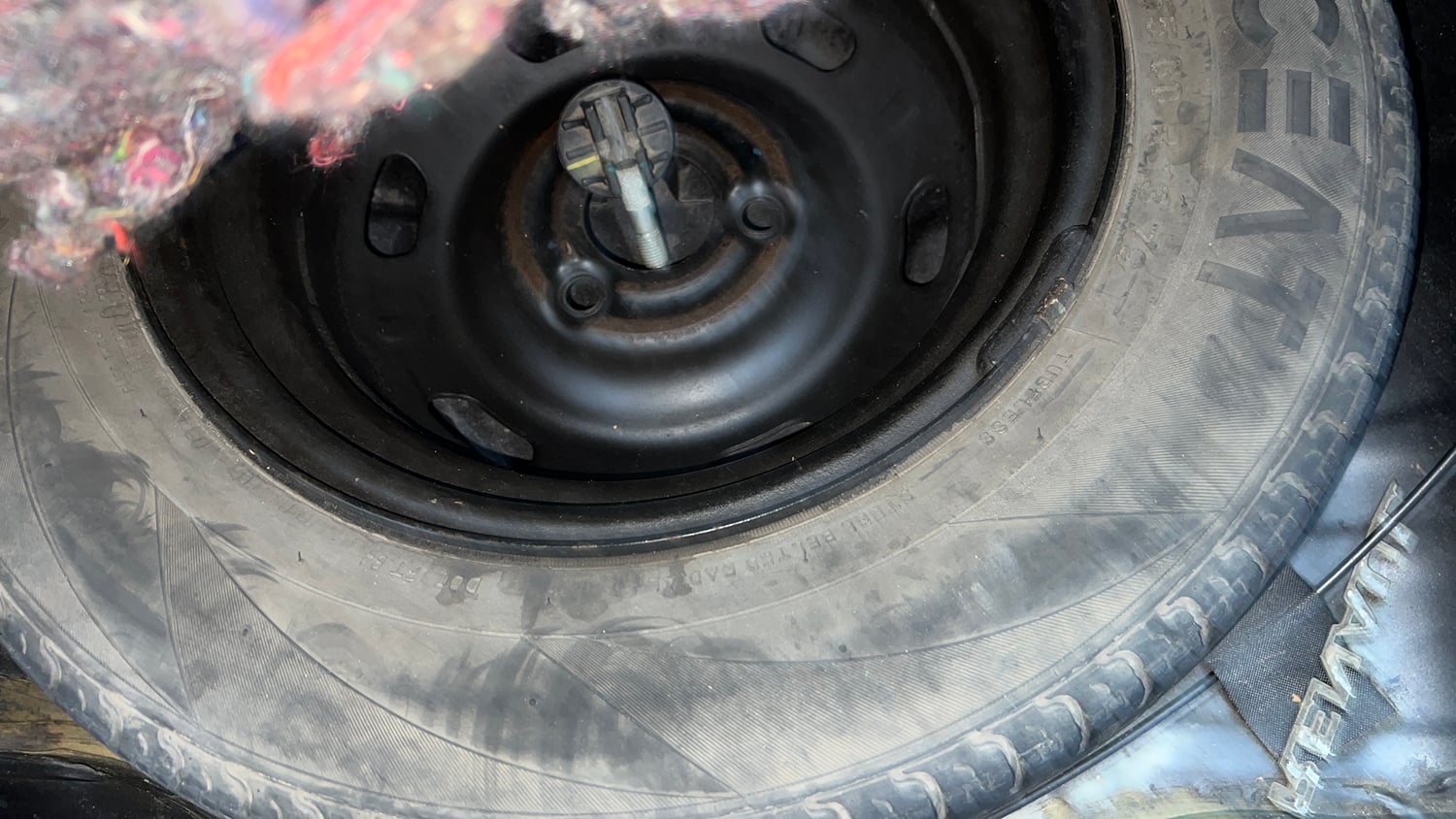 Used 2016 Renault Kwid RXT CNG (Outside Fitted) Cng Manual tyres SPARE TYRE VIEW