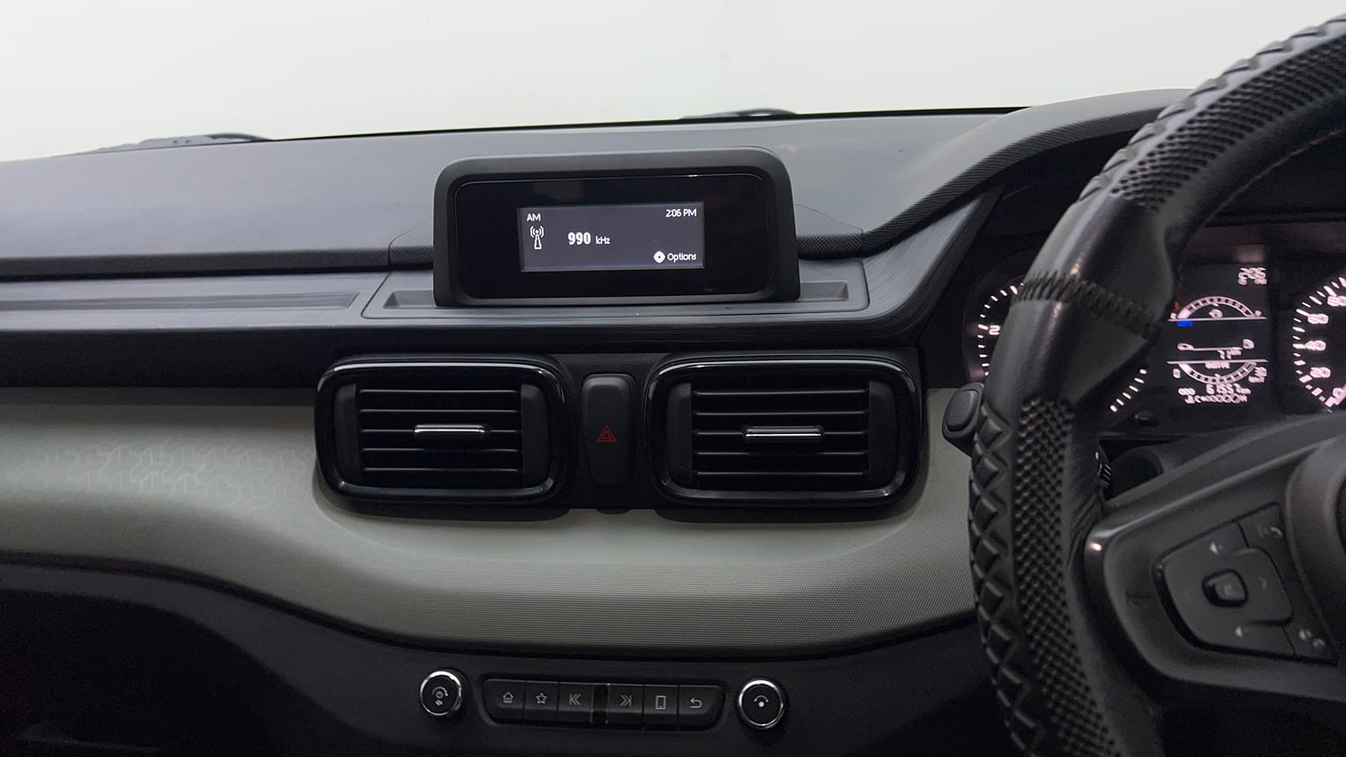 Used 2022 Tata Punch Adventure MT Petrol Manual top_features Integrated (in-dash) music system