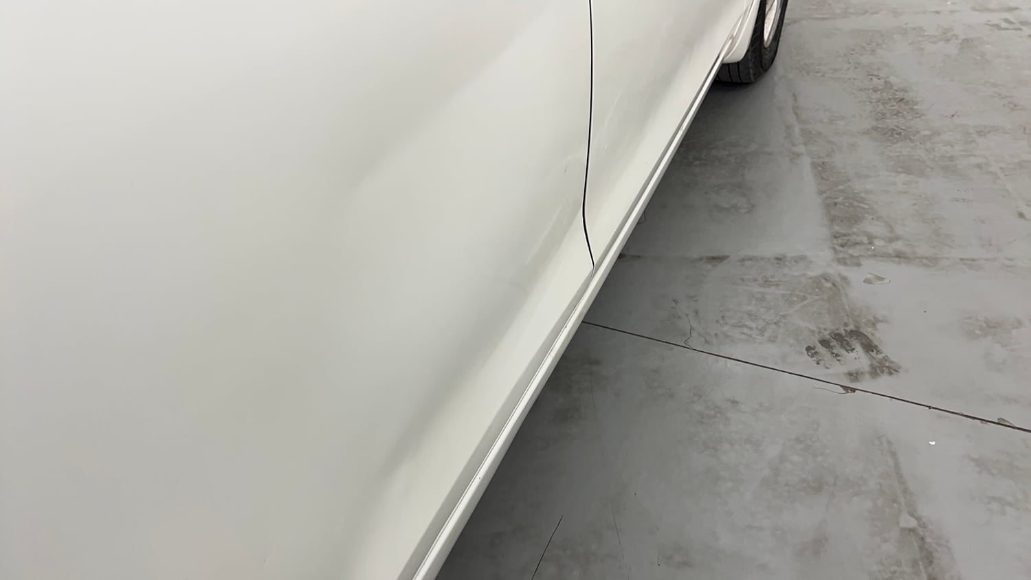 Used 2014 Maruti Suzuki Swift ZXi Petrol Manual dents MINOR SCRATCH