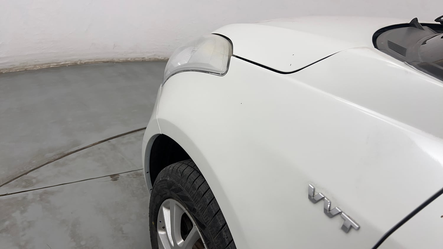 Used 2014 Maruti Suzuki Swift ZXi Petrol Manual dents MINOR SCRATCH