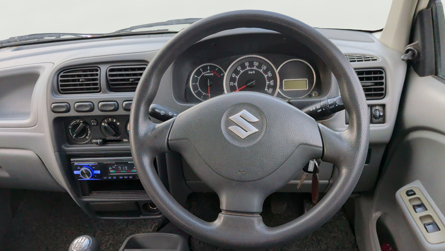 Used 2013 Maruti Suzuki Alto K10 VXi Petrol Manual interior STEERING VIEW