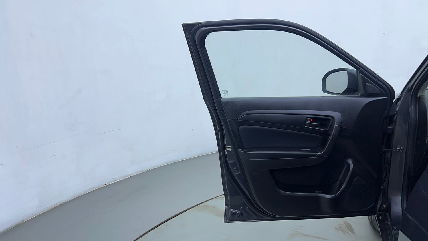 Used 2022 maruti-suzuki Vitara Brezza VXi Petrol Manual interior LEFT FRONT DOOR OPEN VIEW