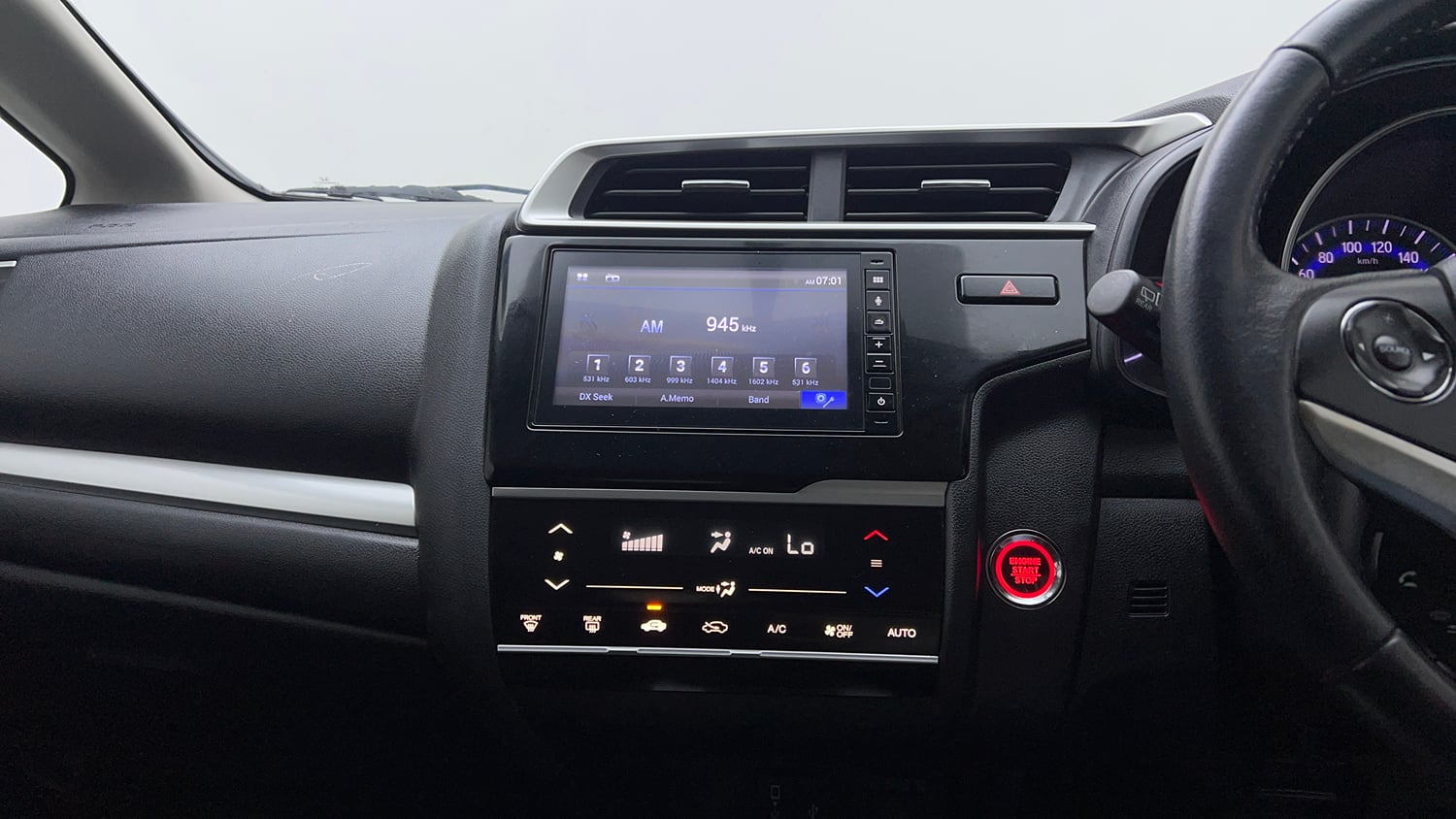 Used 2022 Honda WR-V VX MT Petrol Petrol Manual top_features Integrated (in-dash) music system