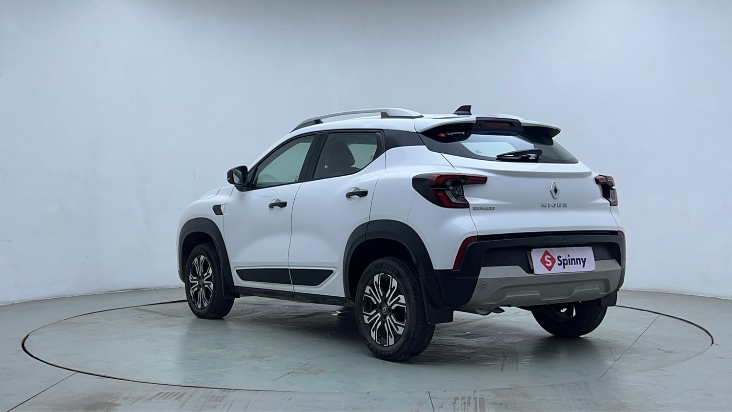 Used 2022 Renault Kiger RXT (O) AMT Petrol Automatic exterior LEFT REAR CORNER VIEW