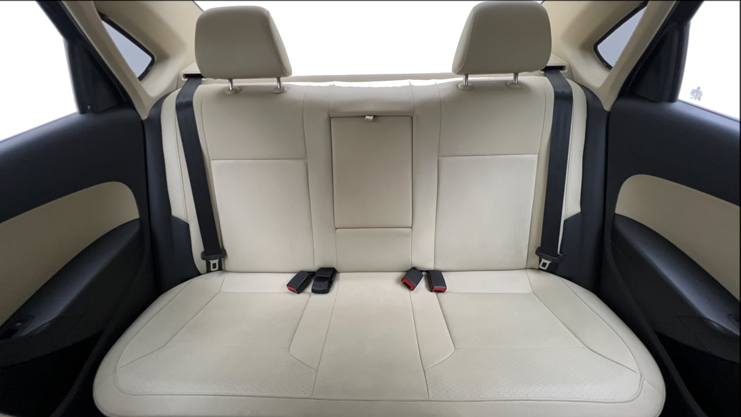 Used 2018 Skoda Rapid Style 1.6 MPI Petrol Manual interior REAR SEAT CONDITION VIEW