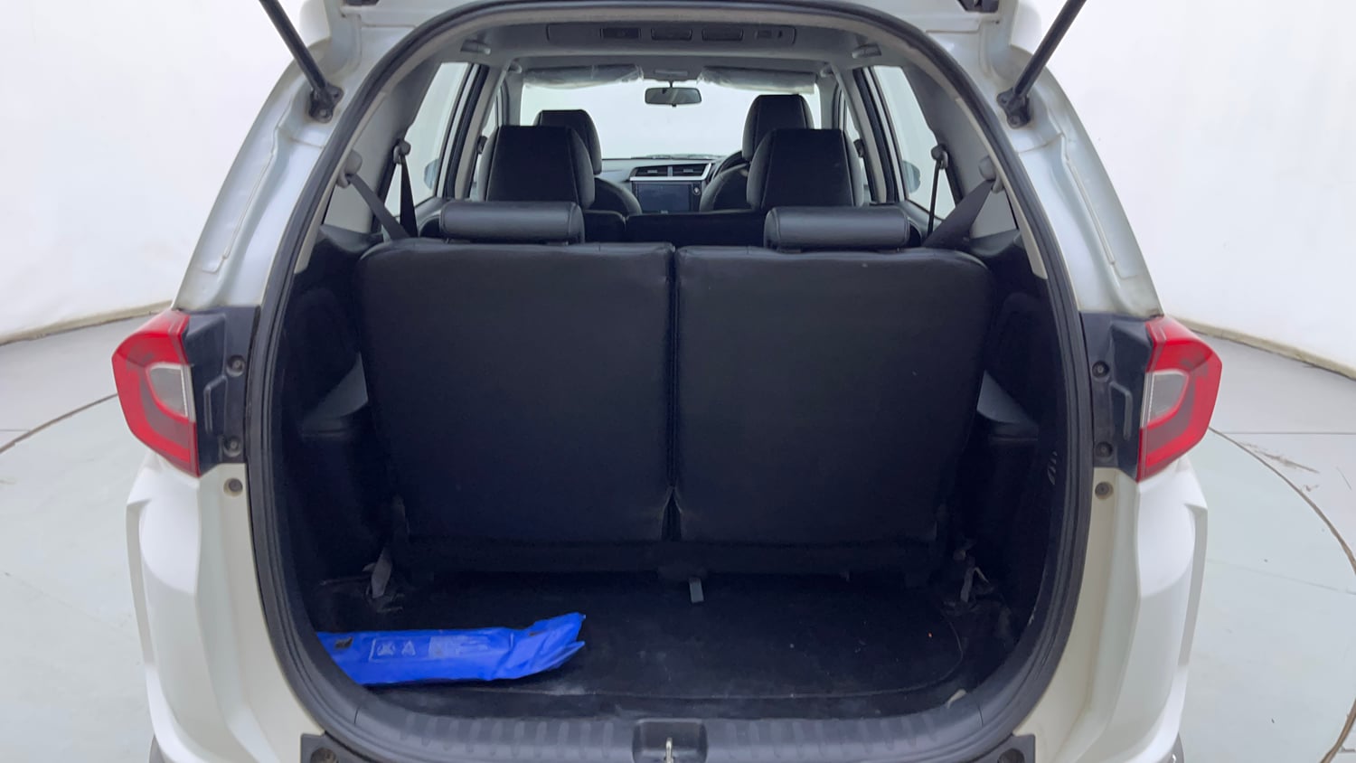 Used 2017 Honda BR-V VX Diesel Diesel Manual interior DICKY INSIDE VIEW
