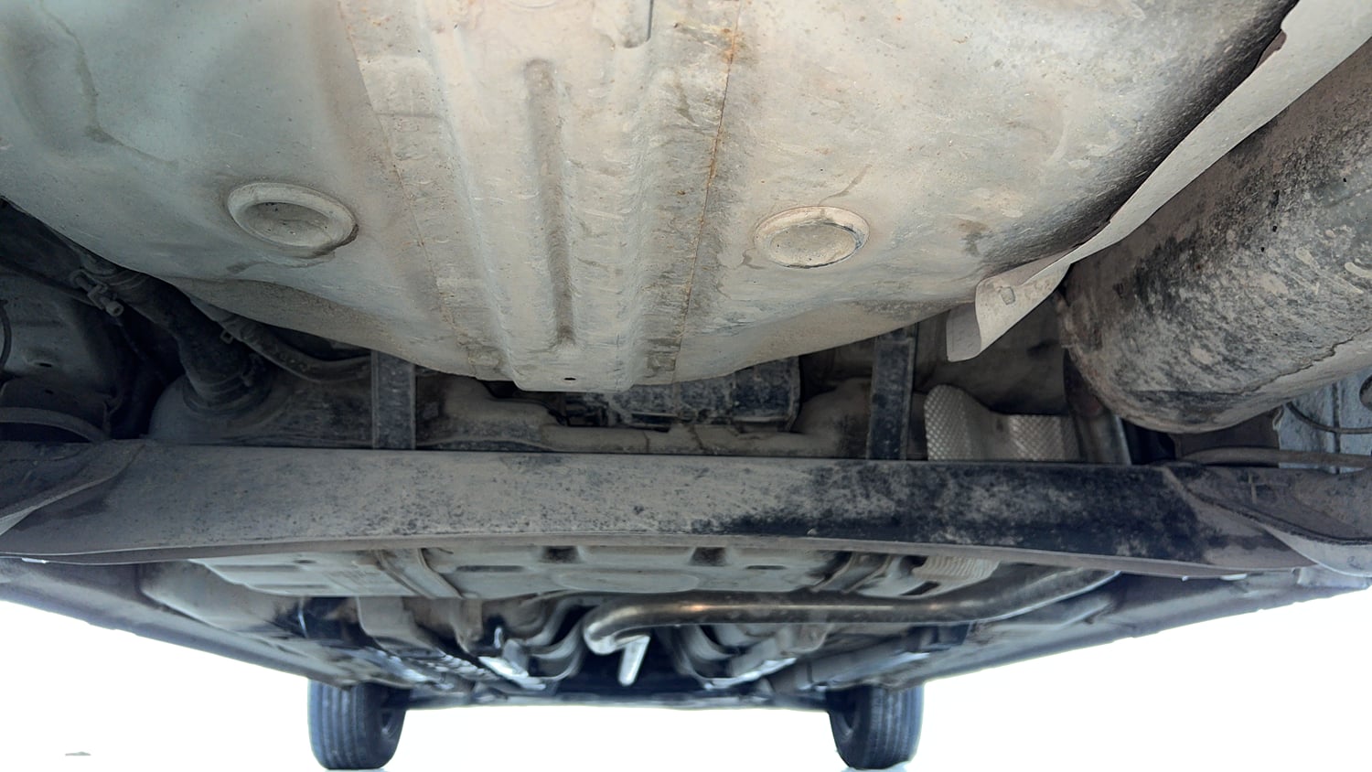 Used 2017 Hyundai Elite i20 Sportz 1.2 Petrol Manual extra REAR UNDERBODY VIEW (TAKEN FROM REAR)