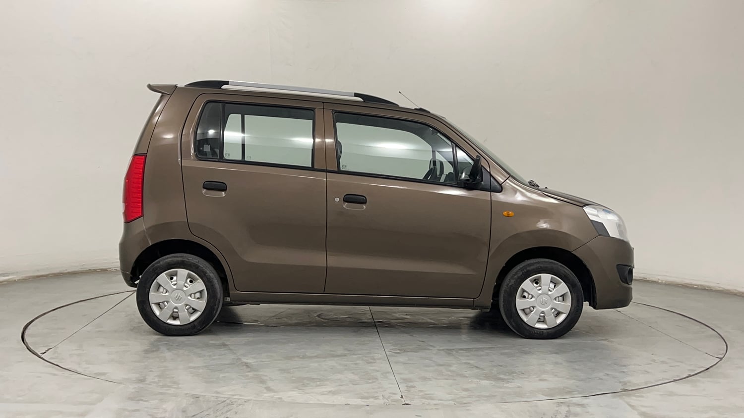 Used 2014 Maruti Suzuki Wagon R LXI CNG Cng Manual exterior RIGHT SIDE VIEW