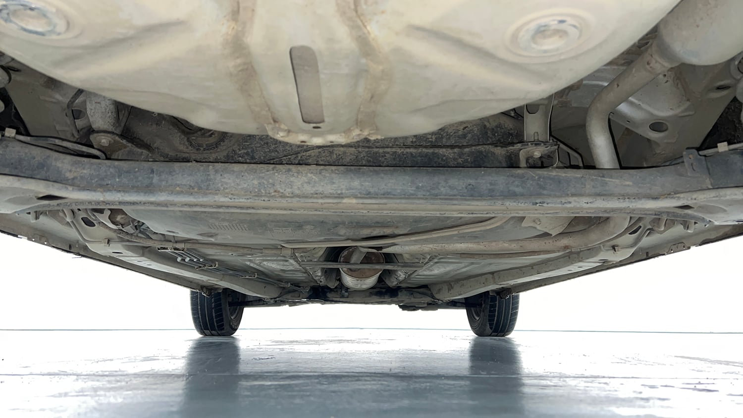 Used 2020 Maruti Suzuki Baleno Delta Petrol Manual extra REAR UNDERBODY VIEW (TAKEN FROM REAR)