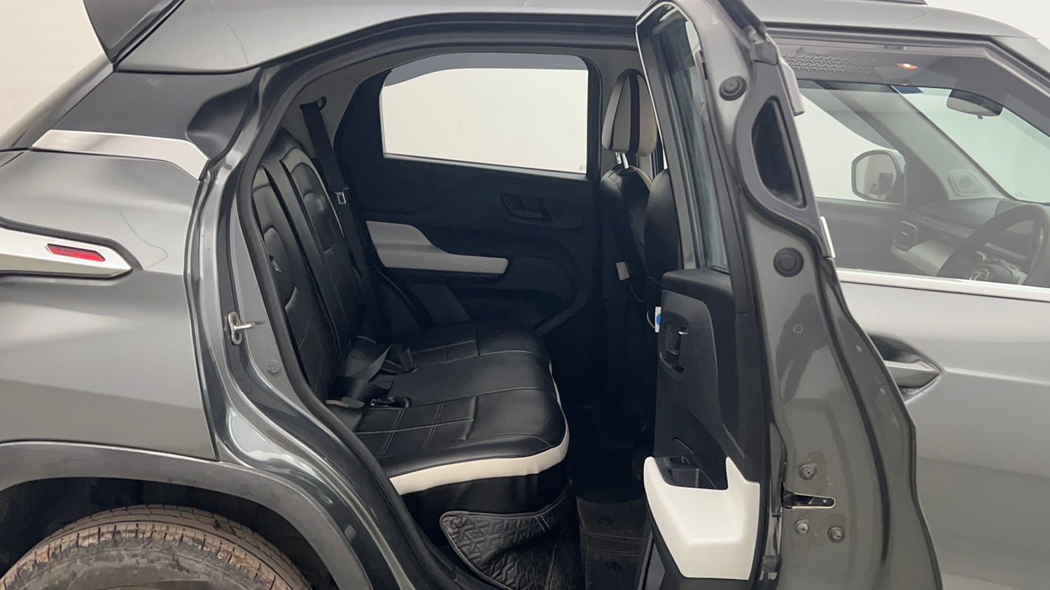 Used 2023 Tata Punch Accomplished MT Petrol Manual interior RIGHT SIDE REAR DOOR CABIN VIEW