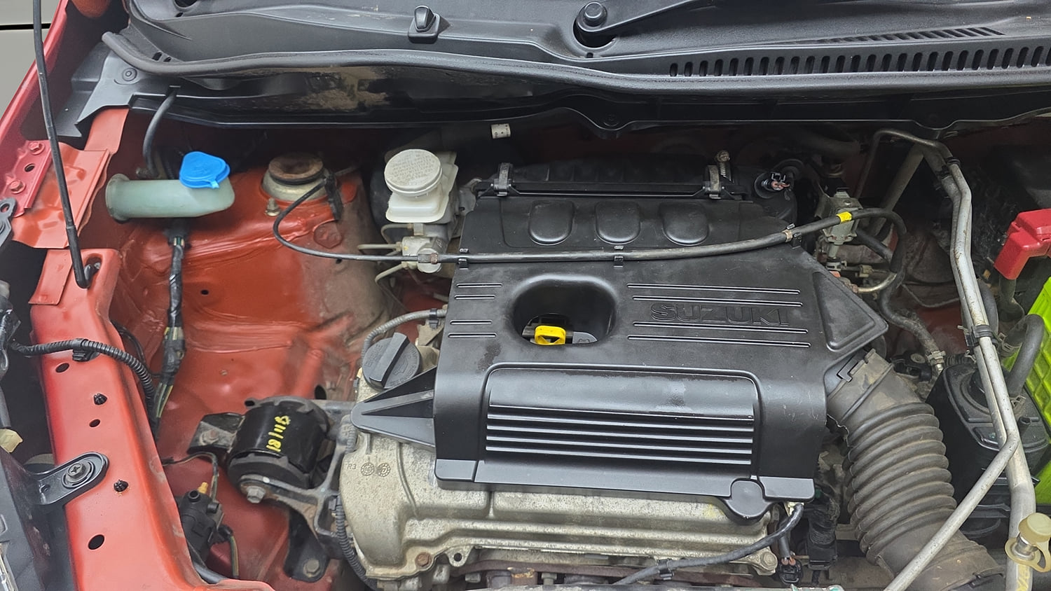 Used 2017 Maruti Suzuki Wagon R VXI Petrol Manual engine ENGINE RIGHT SIDE VIEW