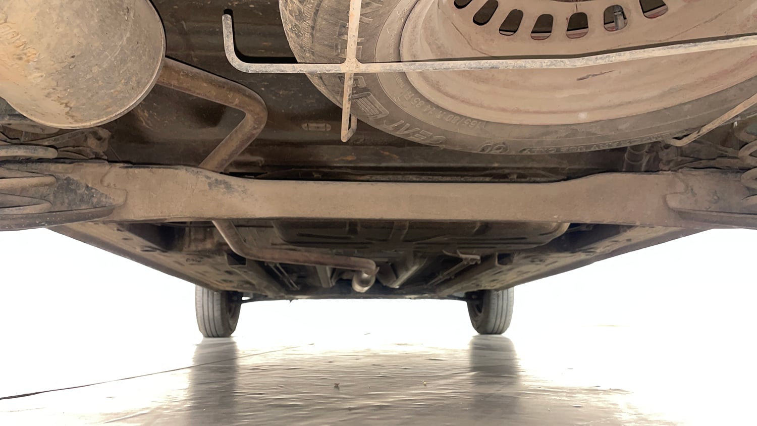 Used 2023 Renault Triber RXT Petrol Manual extra REAR UNDERBODY VIEW (TAKEN FROM REAR)