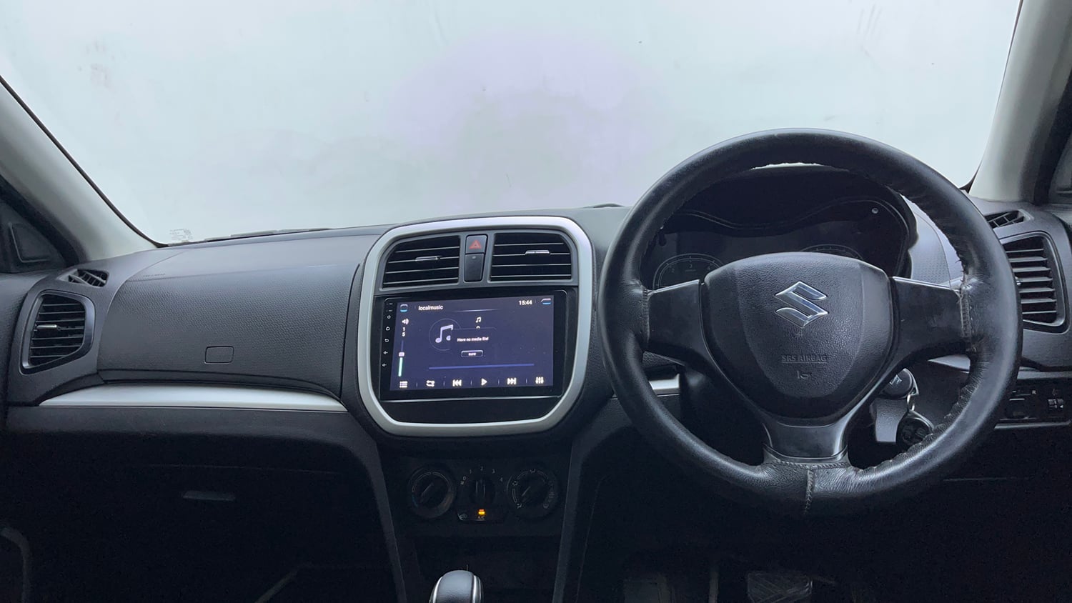Used 2019 maruti-suzuki Vitara Brezza VDi AGS Diesel Automatic interior DASHBOARD VIEW