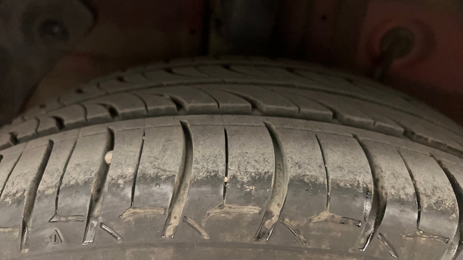 Used 2017 Hyundai Elite i20 Asta 1.2 Petrol Manual tyres RIGHT REAR TYRE TREAD VIEW