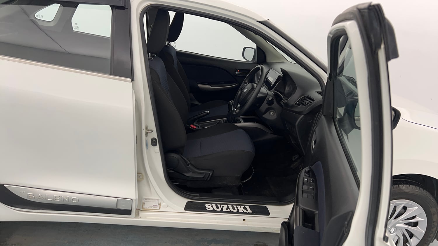 Used 2020 Maruti Suzuki Baleno Delta Petrol Manual interior RIGHT SIDE FRONT DOOR CABIN VIEW