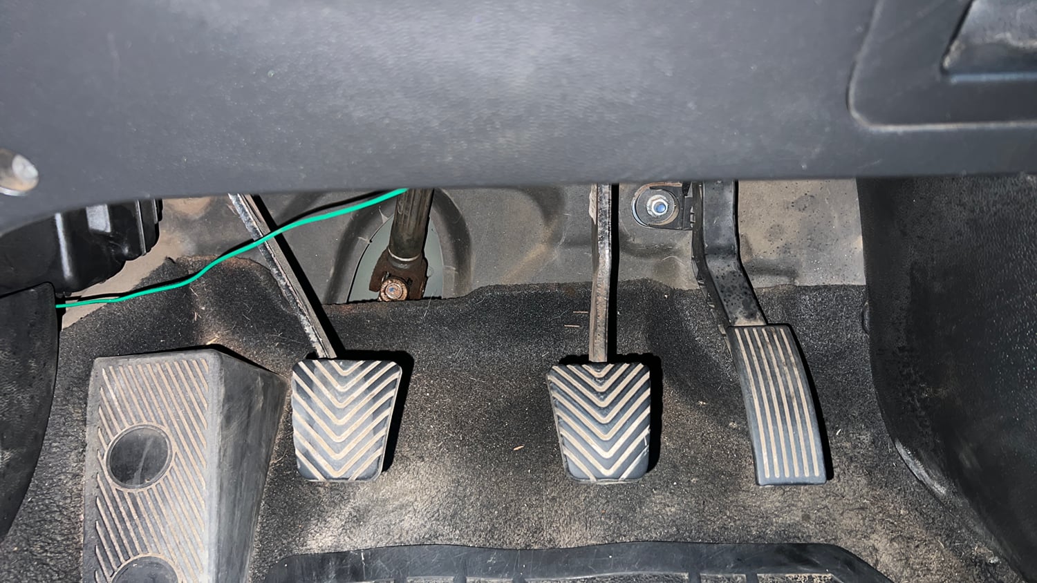 Used 2015 Hyundai Elite i20 Sportz 1.2 Petrol Manual interior PEDALS VIEW