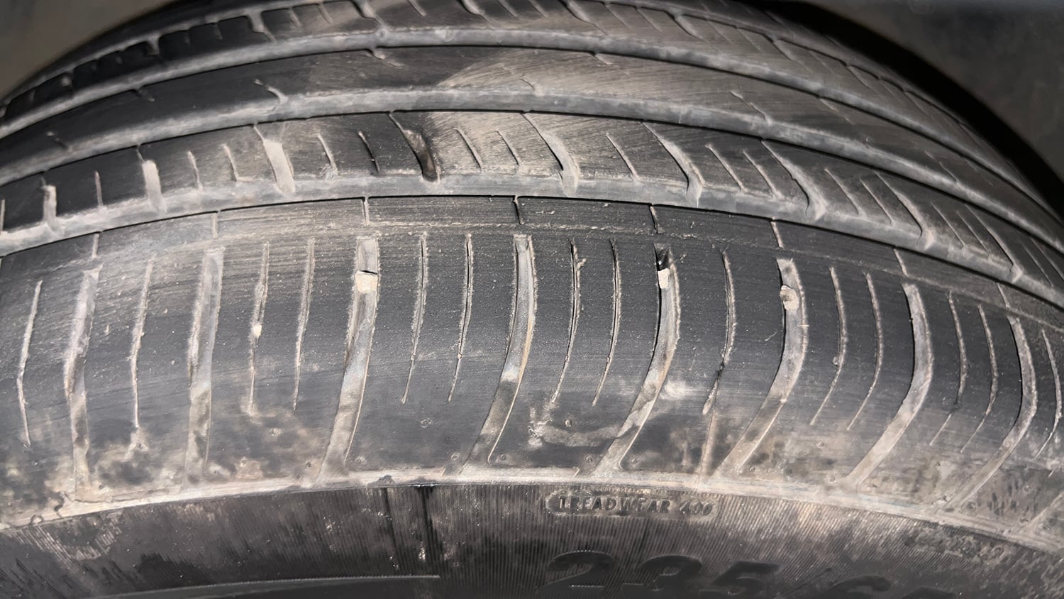 Used 2023 Tata Harrier XZA Plus (O) Diesel Automatic tyres LEFT FRONT TYRE TREAD VIEW