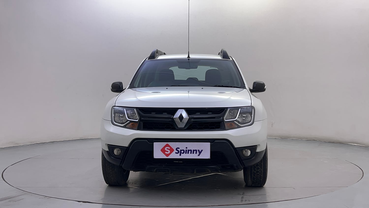 Used 2017 Renault Duster RXS CVT Petrol Automatic exterior FRONT VIEW