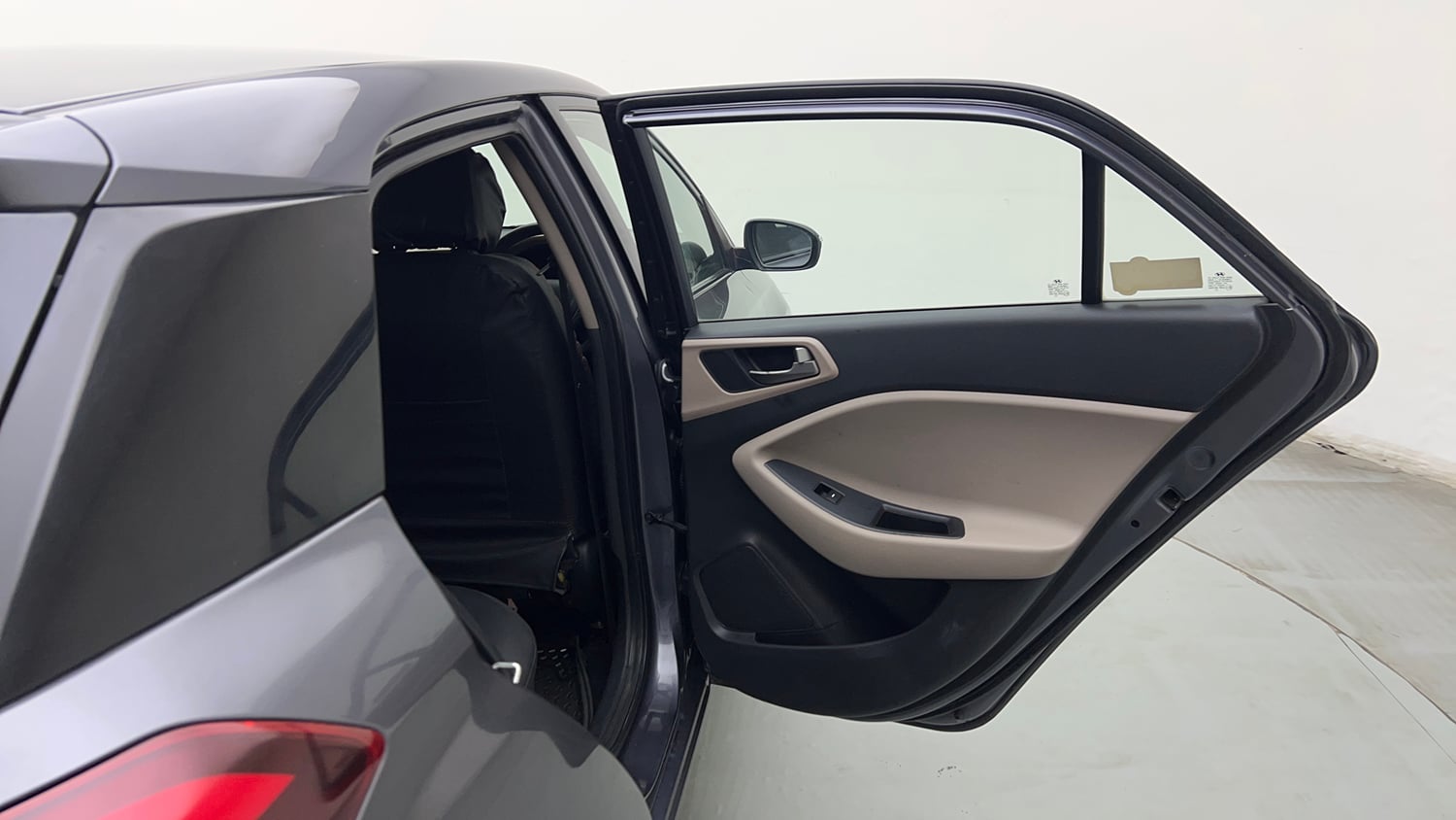 Used 2017 Hyundai Elite i20 Sportz 1.2 Petrol Manual interior RIGHT REAR DOOR OPEN VIEW