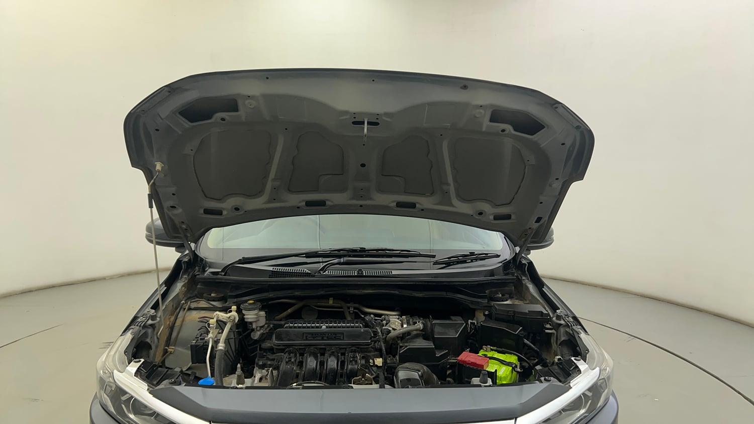 Used 2023 Honda Amaze VX MT 1.2 Petrol Petrol Manual engine ENGINE & BONNET OPEN FRONT VIEW