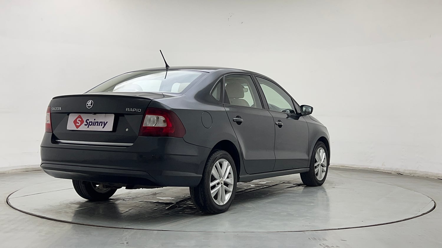 Used 2018 Skoda Rapid Style 1.6 MPI Petrol Manual exterior RIGHT REAR CORNER VIEW
