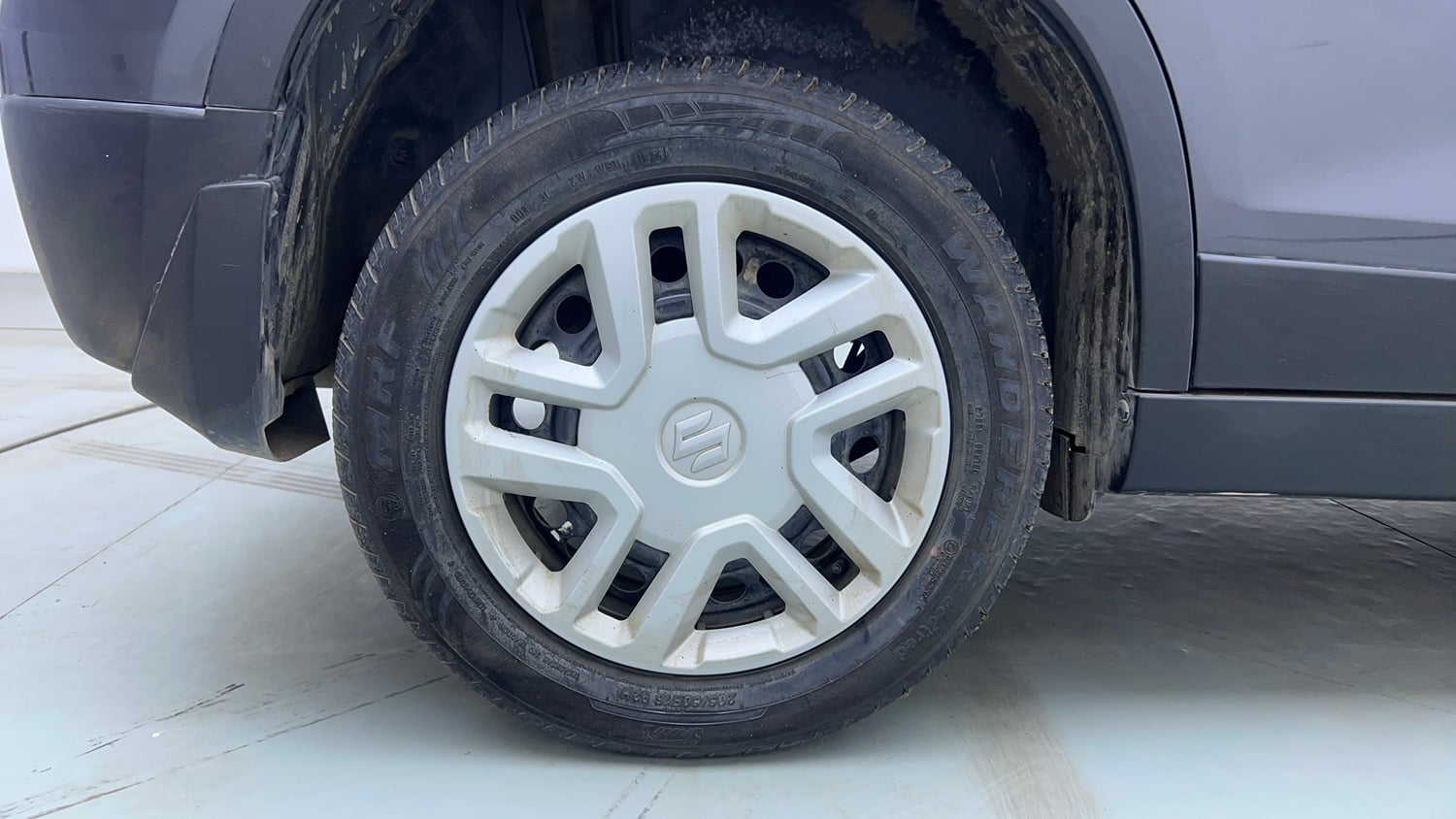 Used 2022 maruti-suzuki Vitara Brezza VXi Petrol Manual tyres RIGHT REAR TYRE RIM VIEW