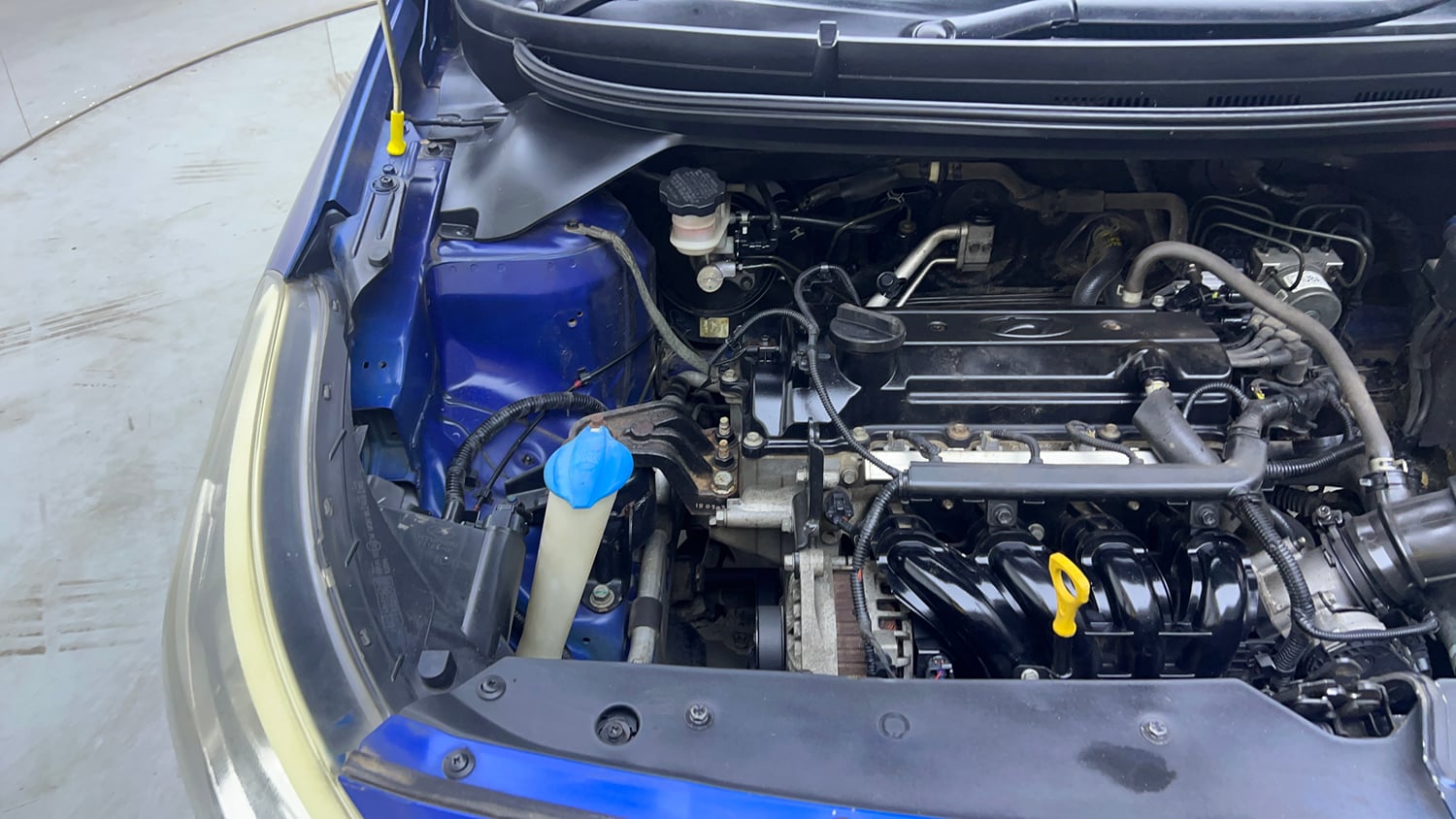 Used 2015 Hyundai Elite i20 Sportz 1.2 Petrol Manual engine ENGINE RIGHT SIDE VIEW