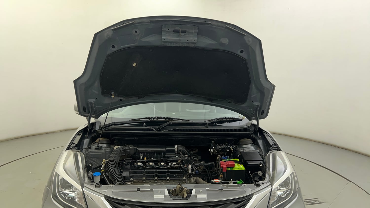 Used 2021 Maruti Suzuki Baleno Delta Petrol Manual engine ENGINE & BONNET OPEN FRONT VIEW