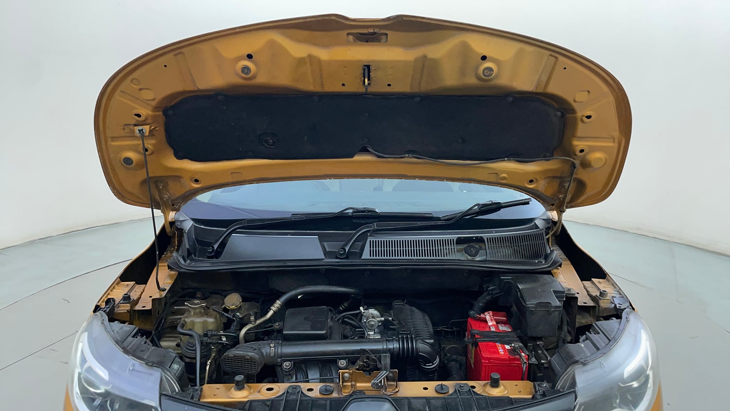 Used 2020 Renault Triber RXZ EASY-R AMT Petrol Automatic engine ENGINE & BONNET OPEN FRONT VIEW