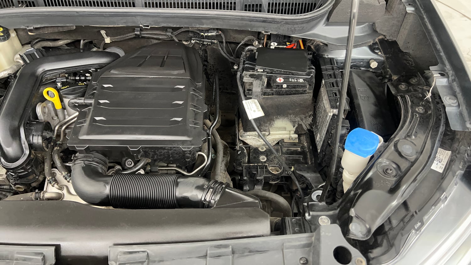 Used 2022 Volkswagen Taigun Topline 1.0 TSI MT Petrol Manual engine ENGINE LEFT SIDE VIEW