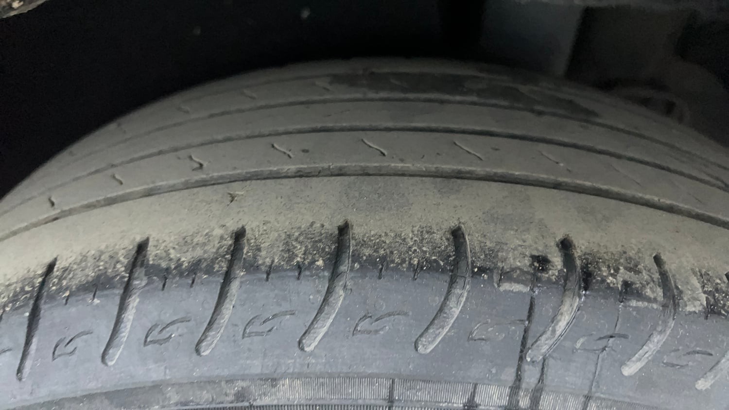 Used 2023 Kia Carens Prestige Plus 1.4 Petrol MT 7 STR Petrol Manual tyres LEFT REAR TYRE TREAD VIEW