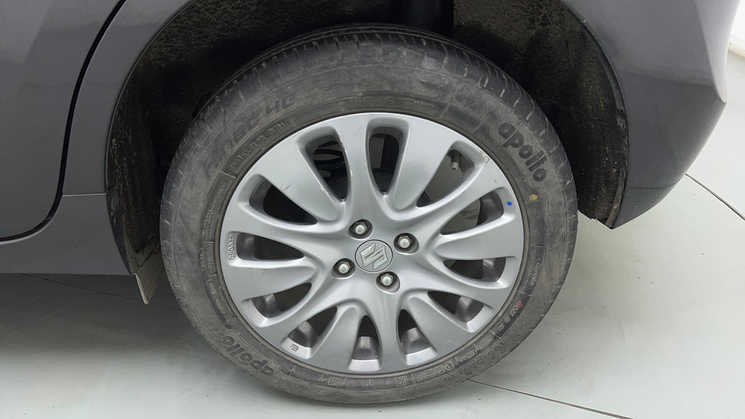Used 2018 Maruti Suzuki Baleno Zeta 1.2 AT Petrol Automatic tyres LEFT REAR TYRE RIM VIEW