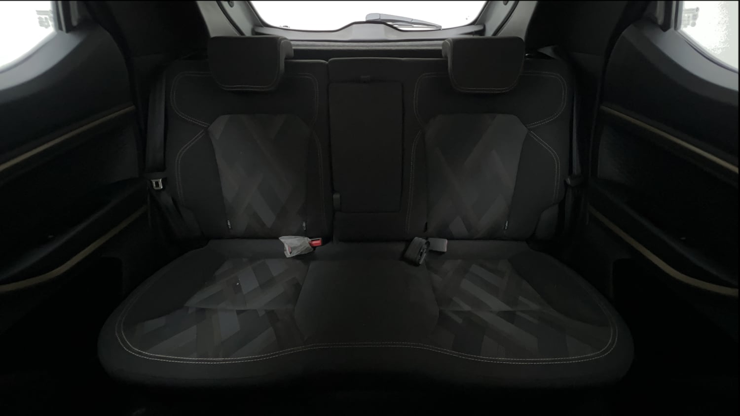 Used 2022 Renault Kiger RXT (O) MT Petrol Manual interior REAR SEAT CONDITION VIEW
