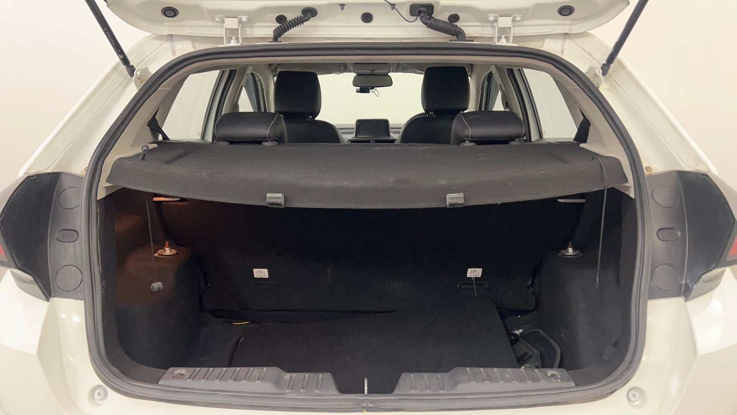 Used 2023 Tata Altroz XZA Plus Petrol Petrol Automatic interior DICKY INSIDE VIEW