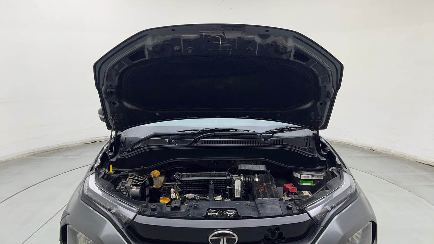 Used 2025 Tata Punch Pure MT Petrol Manual engine ENGINE & BONNET OPEN FRONT VIEW