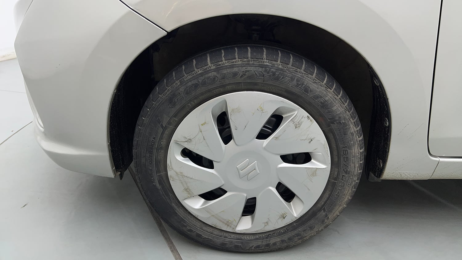 Used 2018 Maruti Suzuki Celerio ZXi (O) AMT Petrol Automatic tyres LEFT FRONT TYRE RIM VIEW