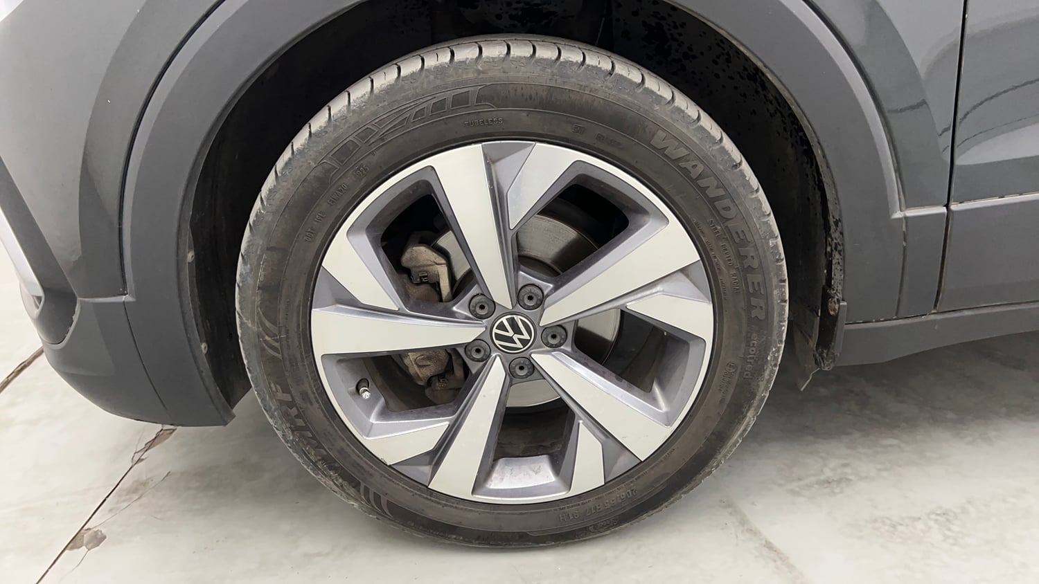 Used 2022 Volkswagen Taigun Topline 1.0 TSI MT Petrol Manual tyres LEFT FRONT TYRE RIM VIEW