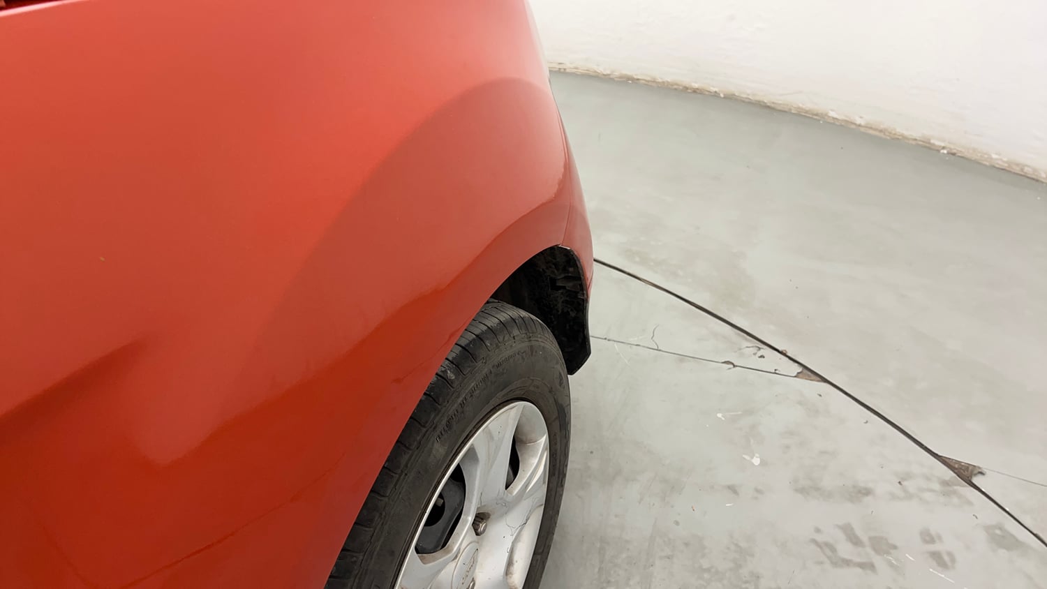 Used 2014 Ford EcoSport Ambiente 1.5 TDCi Diesel Manual dents MINOR SCRATCH