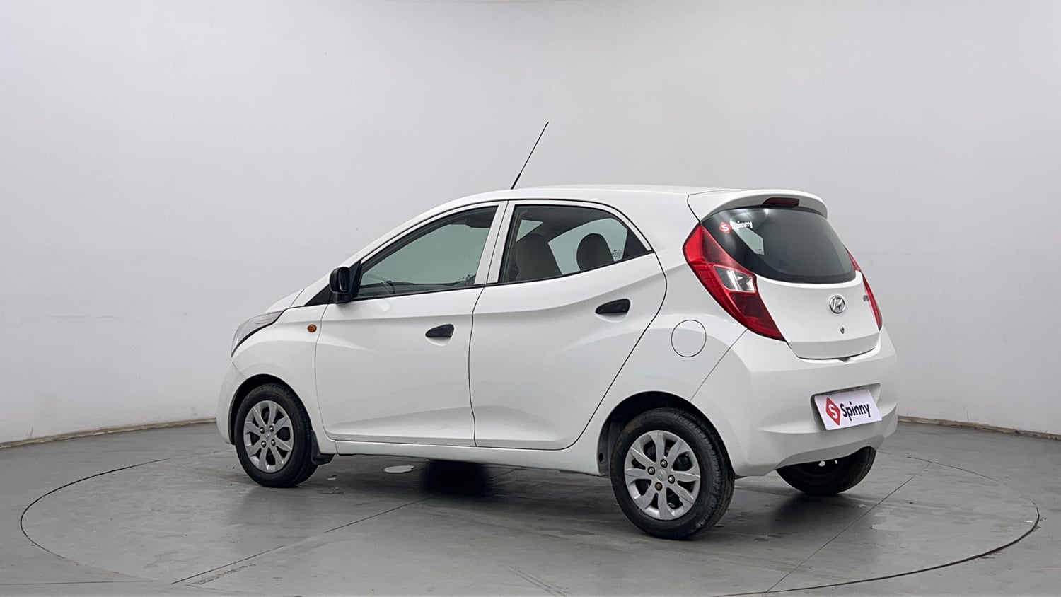 Used 2019 Hyundai Eon Magna + Petrol Manual exterior LEFT REAR CORNER VIEW