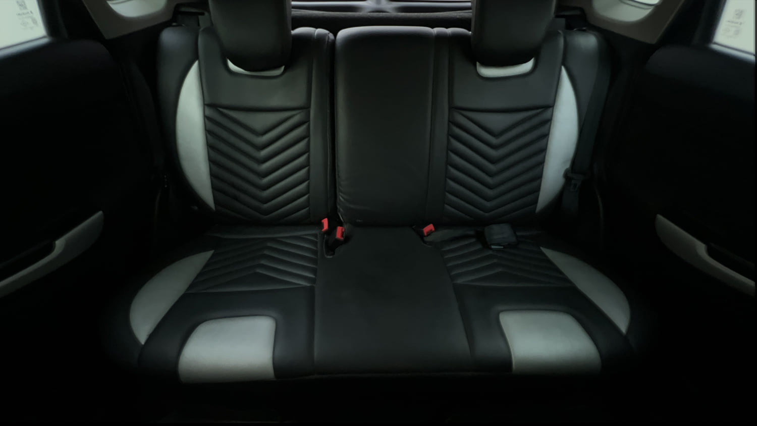 Used 2016 Maruti Suzuki Baleno Alpha 1.2 Petrol Manual interior REAR SEAT CONDITION VIEW