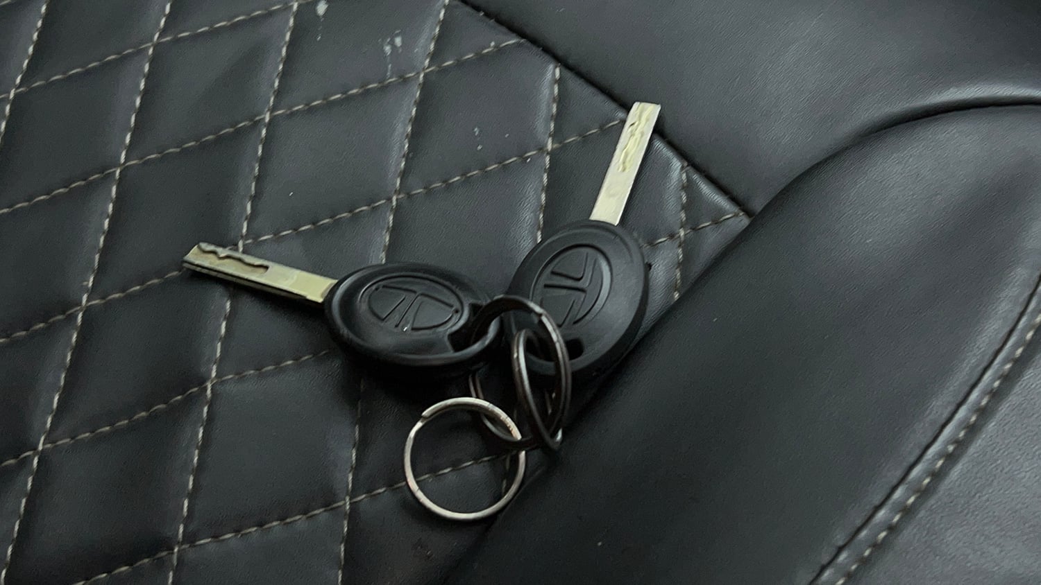 Used 2019 Tata Tiago XM CNG (Outside Fitted) Cng Manual extra CAR KEY VIEW