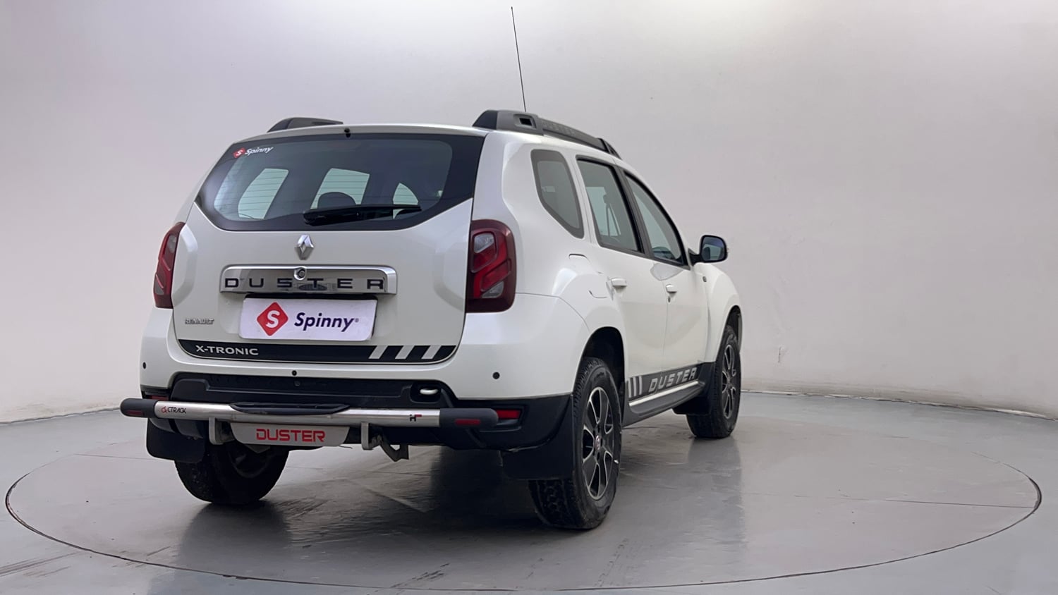 Used 2017 Renault Duster RXS CVT Petrol Automatic exterior RIGHT REAR CORNER VIEW