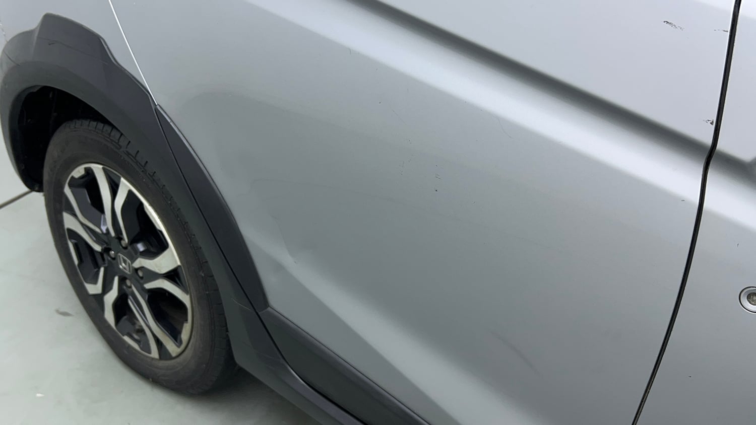 Used 2022 Honda WR-V VX MT Petrol Petrol Manual dents MINOR DENT