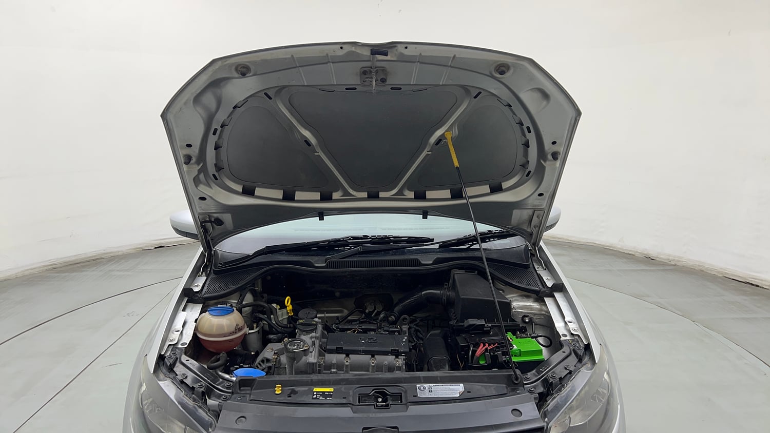 Used 2017 Volkswagen Polo Trendline 1.2L (P) Petrol Manual engine ENGINE & BONNET OPEN FRONT VIEW