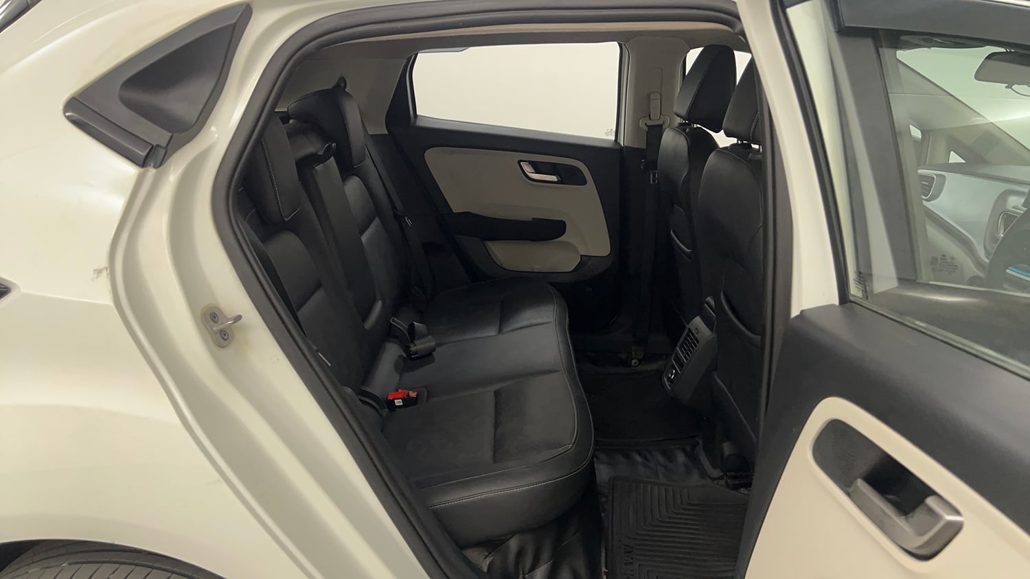 Used 2023 Tata Altroz XZA Plus Petrol Petrol Automatic interior RIGHT SIDE REAR DOOR CABIN VIEW