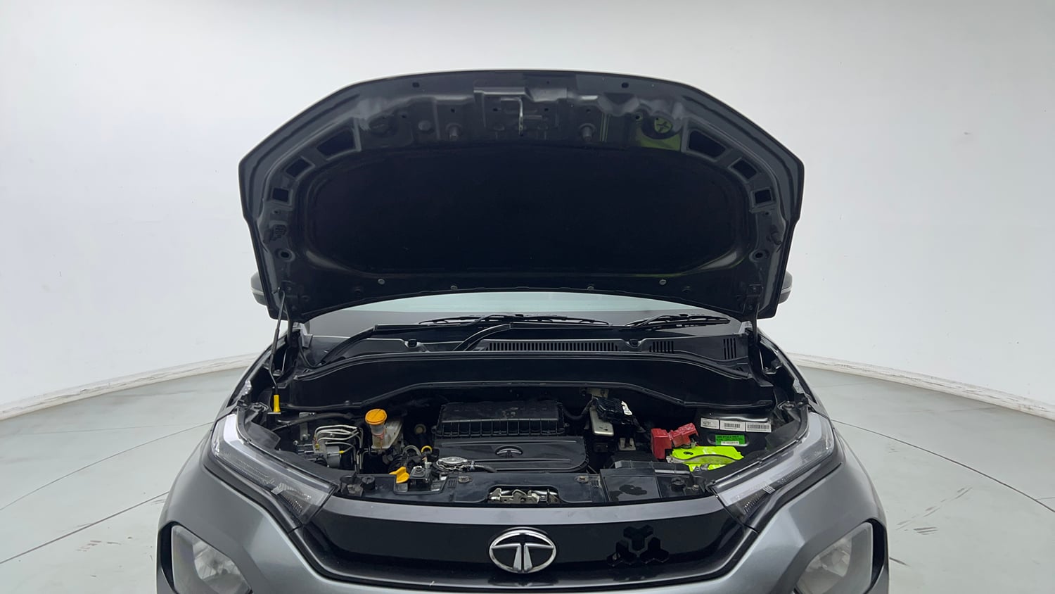 Used 2022 Tata Punch Adventure MT Petrol Manual engine ENGINE & BONNET OPEN FRONT VIEW