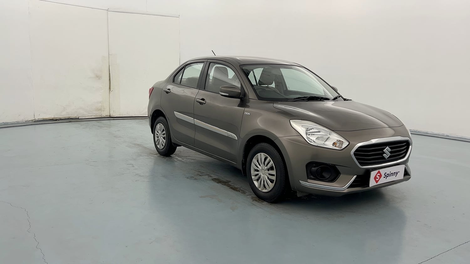 Used 2018 Maruti Suzuki Dzire VDi AMT Diesel Automatic exterior RIGHT FRONT CORNER VIEW