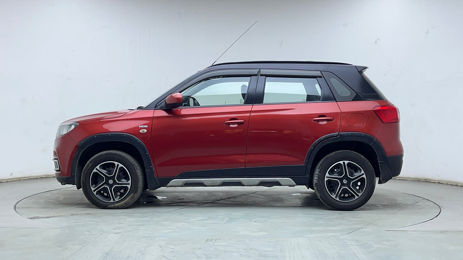 Used 2019 maruti-suzuki Vitara Brezza VDi AGS Diesel Automatic exterior LEFT SIDE VIEW